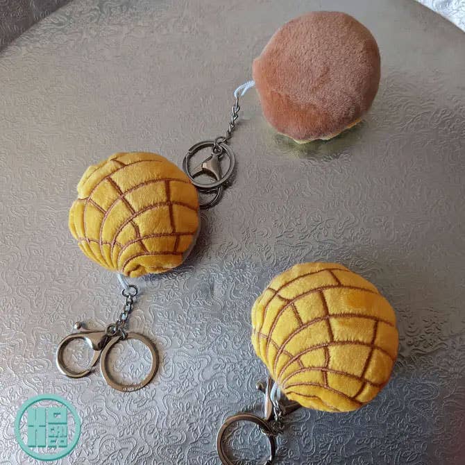Plush Concha Key Chains, Pastel Colors: Pastel Yellow / Singles