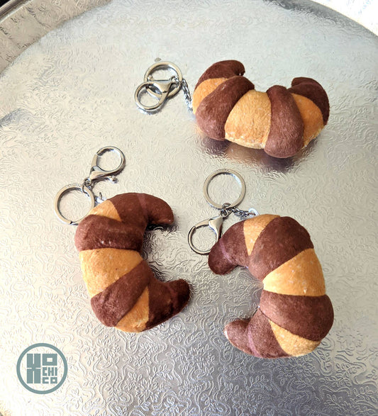 "Cuernitos" (Croissant/Horn) Plush Pan Dulce Key Chain: Singles